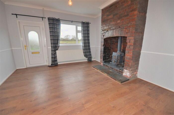 3 Bedroom Terraced House To Rent In River View, Castleford, WF10