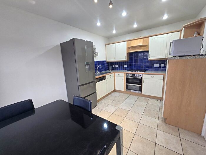 3 Bedroom Town House For Sale In Gardeners Place, Chartham, CT4