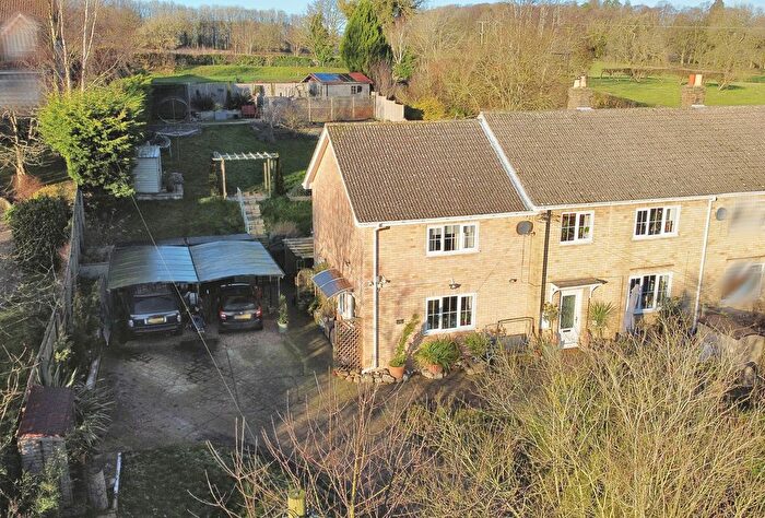 5 Bedroom Semi-detached House For Sale In Welton Le Wold, Louth, LN11
