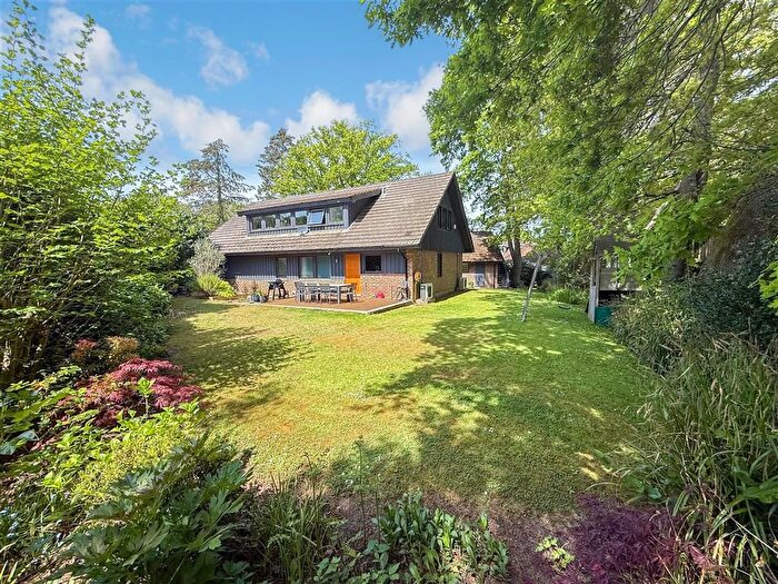 5 Bedroom Detached House For Sale In Melrose Place, Storrington, West Sussex, RH20