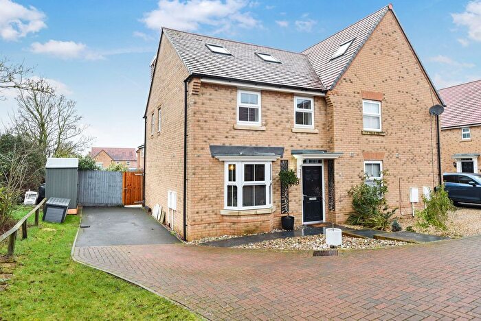 4 Bedroom Semi Detached House For Sale In Baumgartner, Godmanchester, PE29