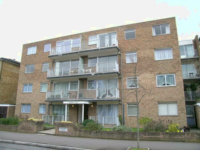 2 Bedroom Flat To Rent In Riverdene Court, Surbiton, KT6