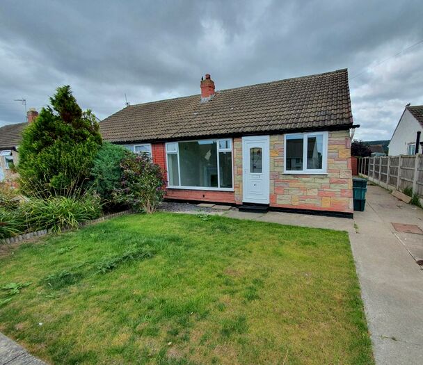 2 Bedroom Bungalow To Rent In Lon Y Llyn, Abergele, LL22