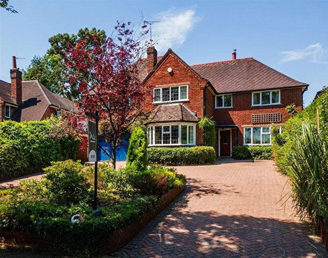 4 Bedroom Detached House For Sale In Blythe Way, Solihull, B91