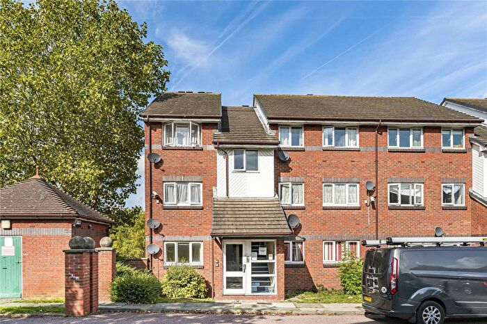 1 Bedroom Flat For Sale In Garrison Close, London, SE18