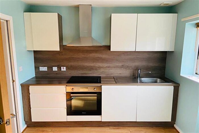 2 Bedroom Property To Rent In Kirkley Lodge, Park Avenue, Newcastle Upon Tyne, NE3