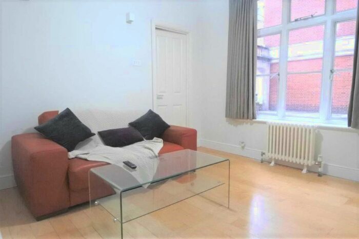 1 Bedroom Flat To Rent In Hallam Street, London, W1W