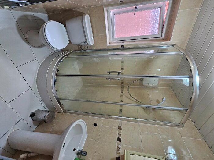 8 Bedroom Semi Detached House To Rent In Dawlish Road, Birmingham, B29