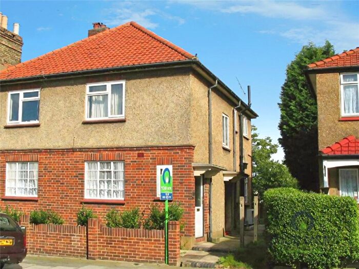 2 Bedroom Maisonette For Sale In Hilldrop Road, Bromley, BR1