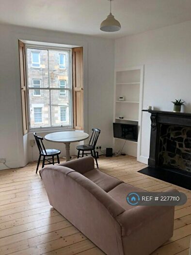 2 Bedroom Flat To Rent In North Junction Street, Edinburgh, EH6