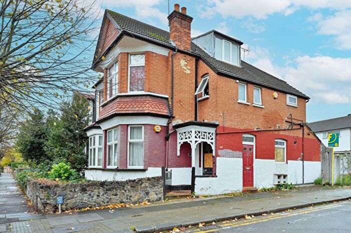 3 Bedroom Flat For Sale In Risingholme Road, Harrow, HA3