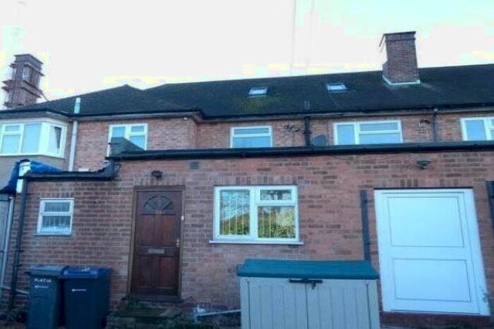 1 Bedroom Flat To Rent In Whitehouse Common Road, Sutton Coldfield, B75