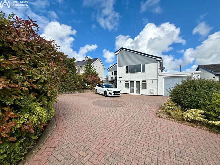 5 Bedroom Detached House For Sale In Rhostrehwfa, Llangefni, Anglesey, LL77