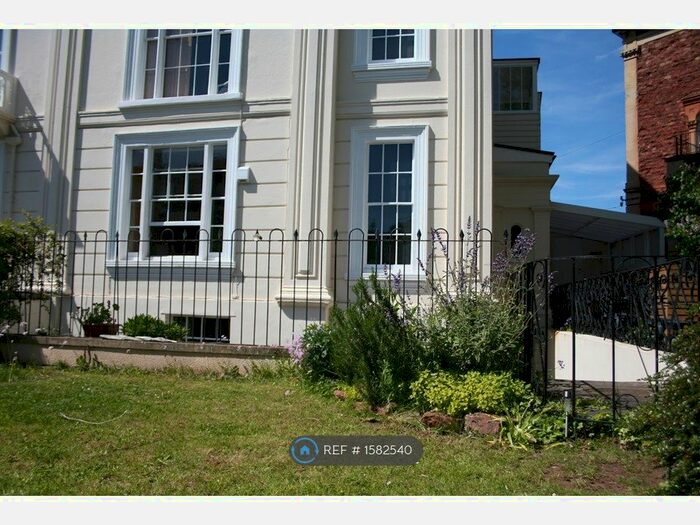 2 Bedroom Flat To Rent In Oakfield Road, Clifton, Bristol, BS8