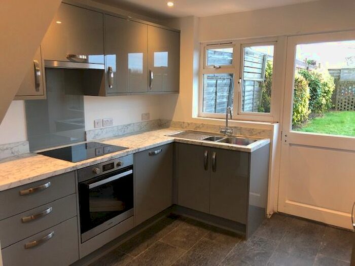 3 Bedroom Terraced House To Rent In Woodford Road, Barming, ME16