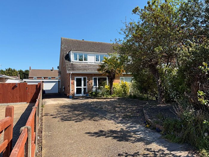 3 Bedroom Property For Sale In Sparkes Way, Feltwell, Thetford, IP26