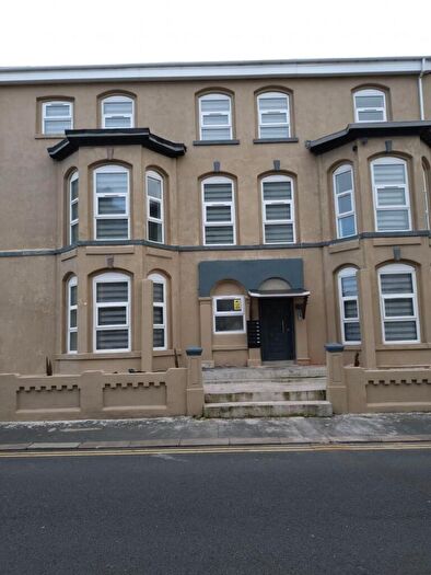 3 Bedroom Apartment To Rent In Flat, Lansdowne Place, Blackpool, Lancashire, FY1