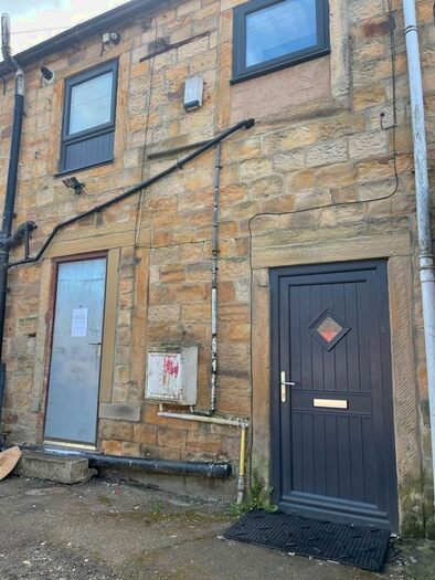2 Bedroom Flat To Rent In Halifax Road, Brierfield, Nelson, BB9