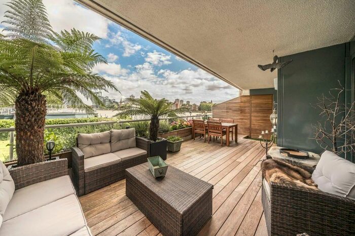 2 Bedroom Flat To Rent In Chelsea Crescent, Chelsea Harbour, London, SW10