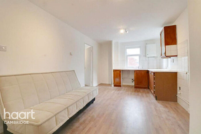 2 Bedroom Flat To Rent In Augustus Close, Cambridge, CB4