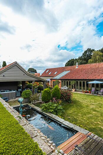 4 Bedroom Barn Conversion For Sale In Heacham, PE31