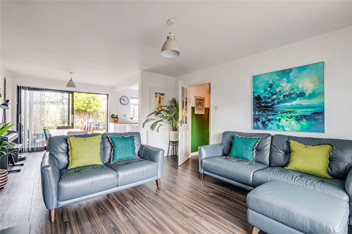 4 Bedroom Detached House For Sale In Deeping Close, Knebworth, Hertfordshire, SG3