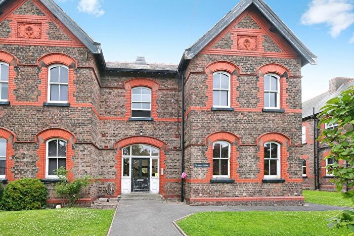 3 Bedroom Flat For Sale In New Hall, Liverpool, Merseyside, L10