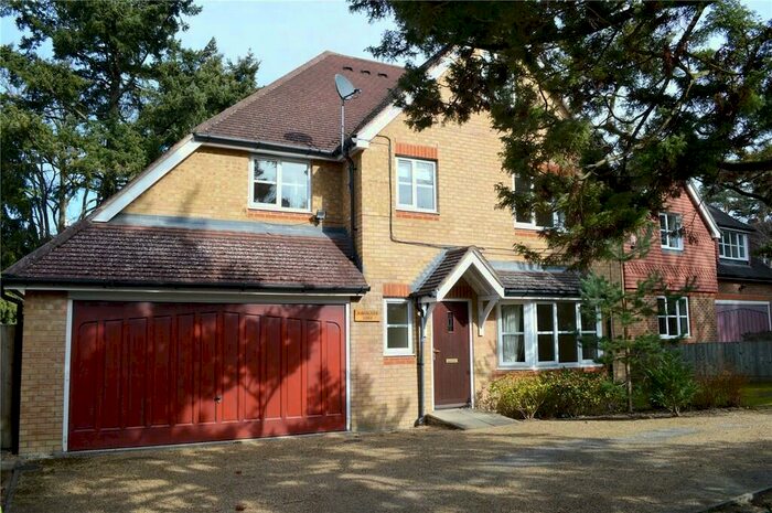 5 Bedroom Detached House To Rent In Lytton Road, Woking, GU22