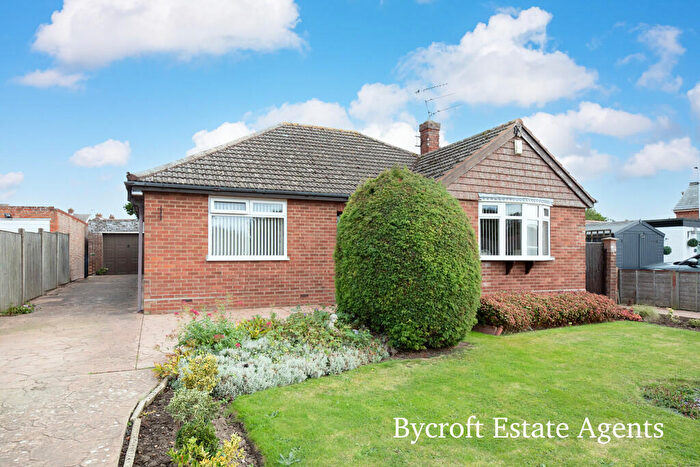 3 Bedroom Detached Bungalow For Sale In Martham Road, Hemsby, NR29