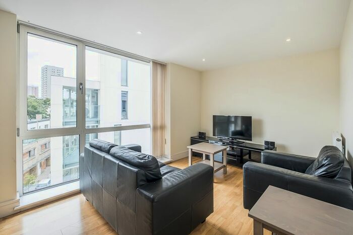 2 Bedroom Flat To Rent In Grant House, SW9
