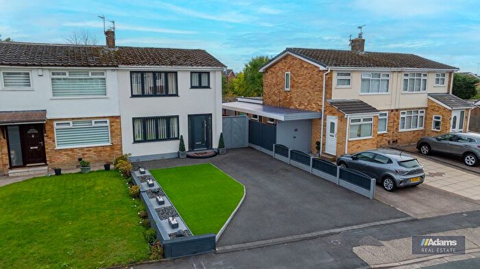 3 Bedroom Semi-Detached House For Sale In Rostherne Crescent, Widnes, WA8
