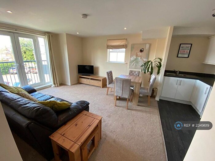 2 Bedroom Flat To Rent In Eagle Close, Leighton Buzzard, LU7