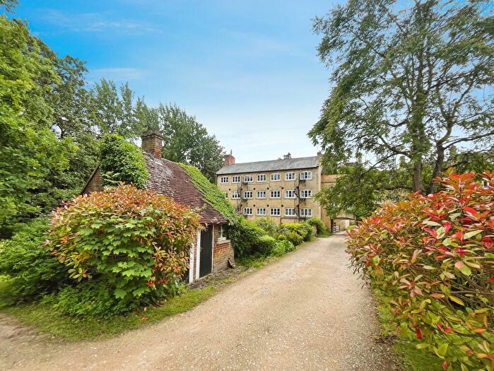 3 Bedroom Flat To Rent In Blockley Court, Moreton-in-Marsh, GL56