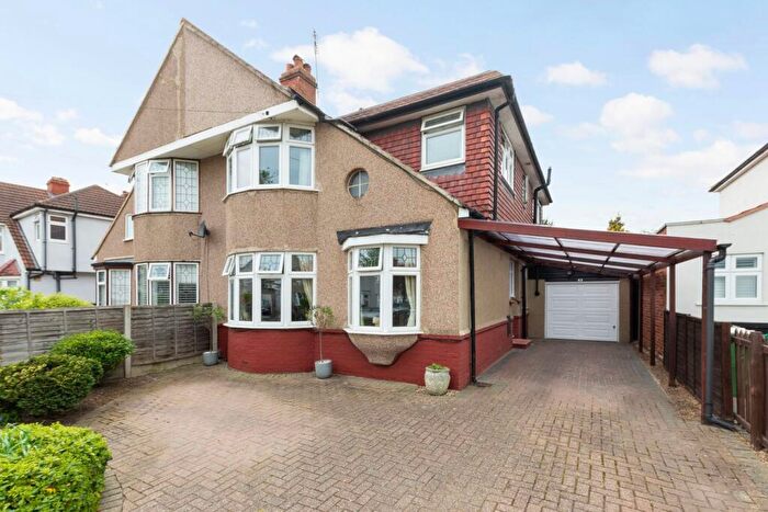 4 Bedroom Semi Detached House For Sale In Montrose Avenue, Sidcup, DA15