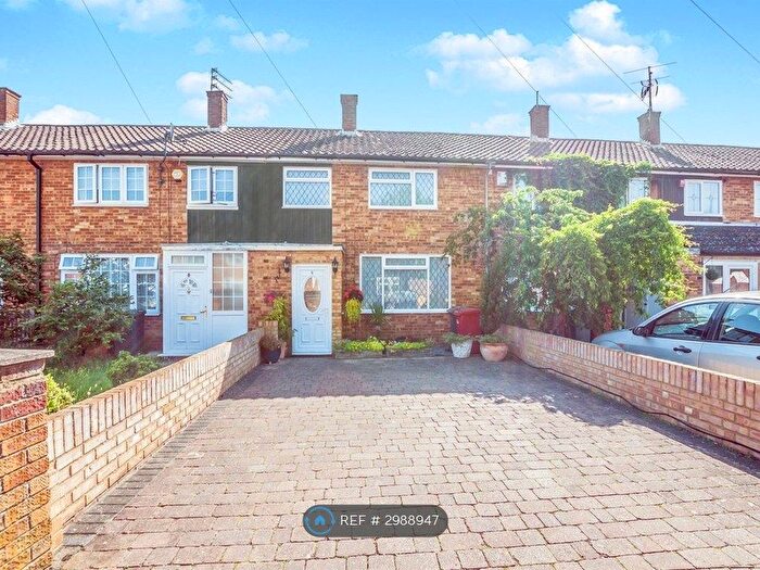 3 Bedroom Terraced House To Rent In Sampsons Green, Slough, SL2