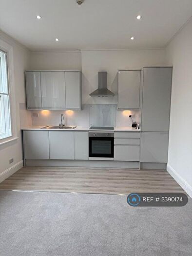 1 Bedroom Flat To Rent In Cromwell Road, Hove, BN3