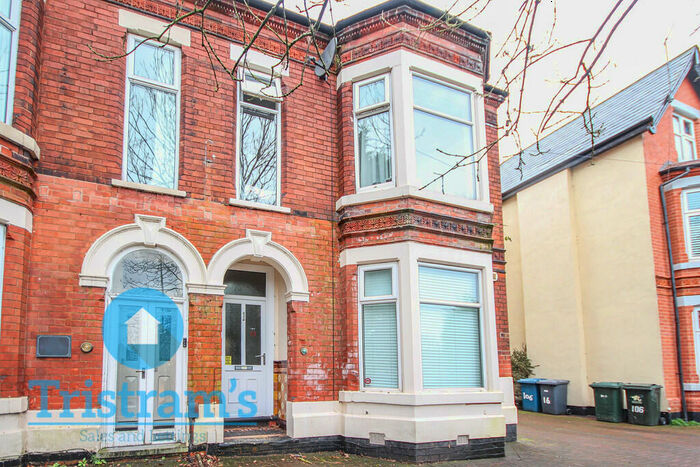 6 Bedroom Town House To Rent In Radcliffe Road, West Bridgford, NG2