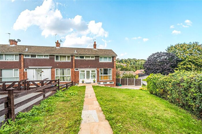 4 Bedroom End Terrace House For Sale In Treebourne Road, Biggin Hill, Westerham, TN16