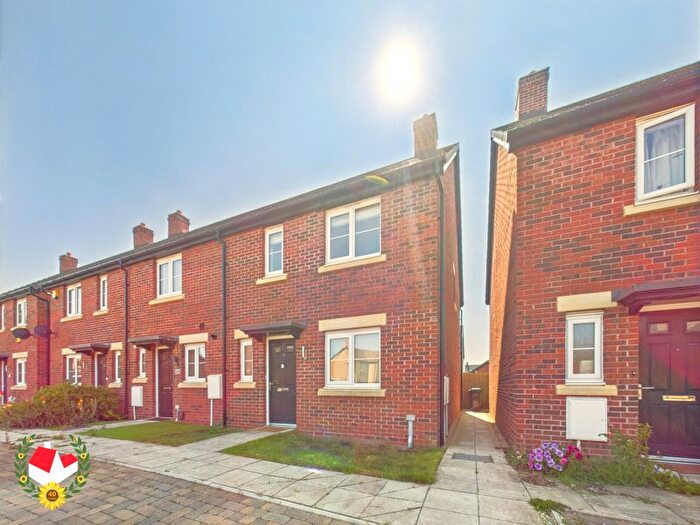 3 Bedroom End Of Terrace House For Sale In Knotgrass Way, Hardwicke, Gloucester, GL2