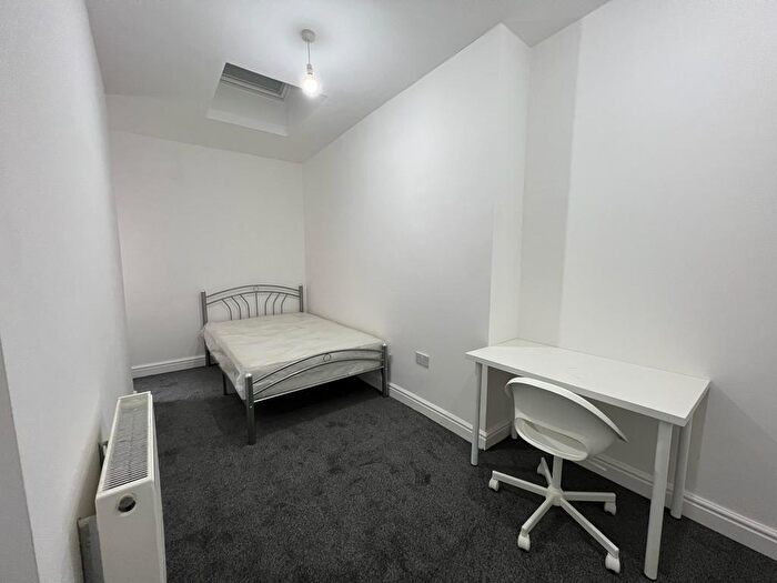 Studio To Rent In Alfreton Road, Nottingham, Nottinghamshire, NG7