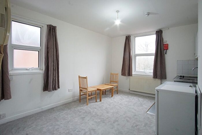 1 Bedroom Studio To Rent In Cricklewood Broadway, London, NW2