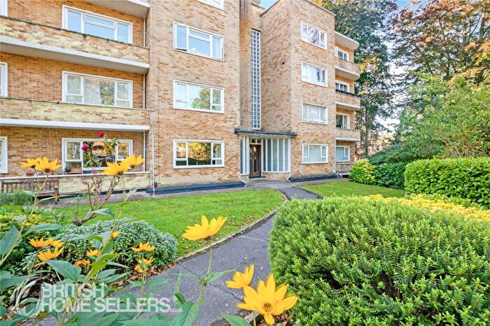 2 Bedroom Apartment For Sale In St. Valerie Road, Bournemouth, Dorset, BH2