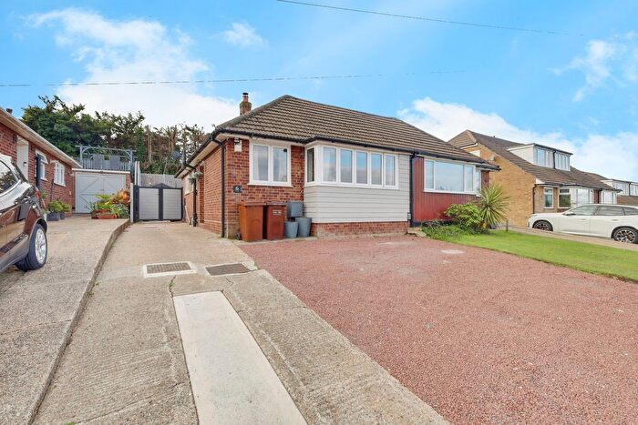 2 Bedroom Semi-Detached Bungalow For Sale In Karen Close, Benfleet, SS7