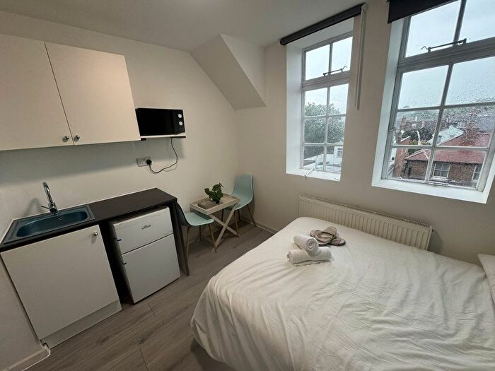 Studio To Rent In Whitchurch Lane, Edgware, HA8