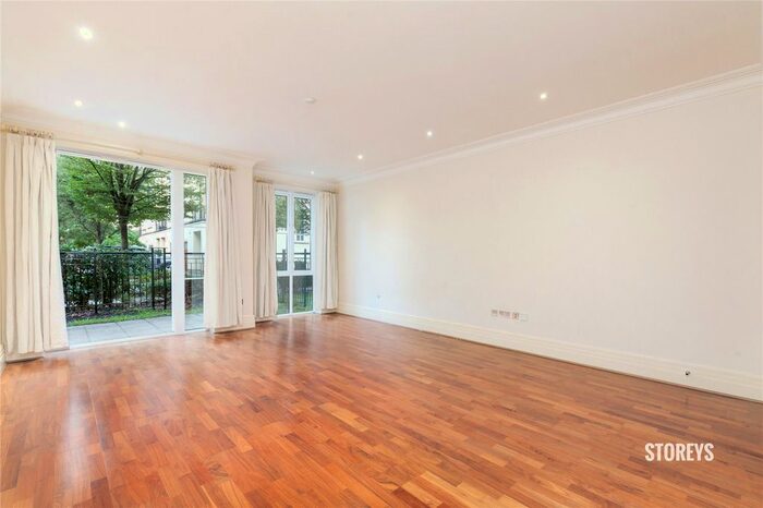 2 Bedroom Flat To Rent In Melliss Avenue, Richmond, TW9
