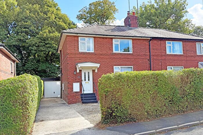 3 Bedroom Semi-Detached House For Sale In Oakbank, Harrogate, HG1