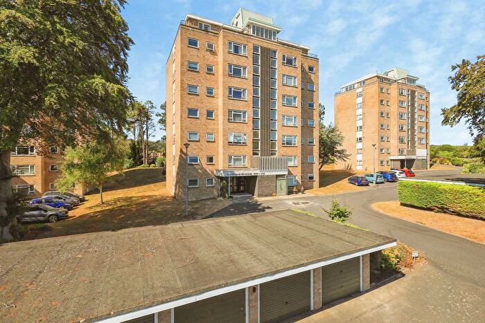 3 Bedroom Flat For Sale In Compton Place Road, Eastbourne, BN21