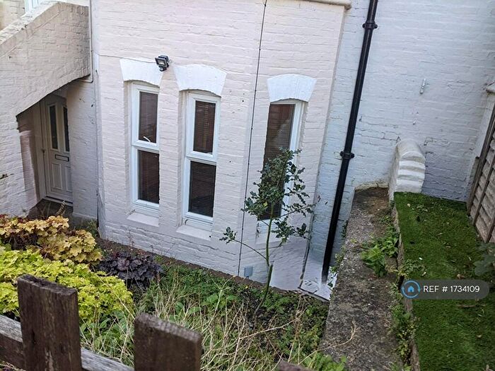 1 Bedroom Flat To Rent In Priory Gate Road, Dover, CT17