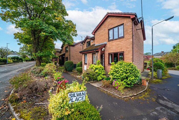 2 Bedroom Flat For Sale In Silvan Place, Busby, East Renfrewshire, G76