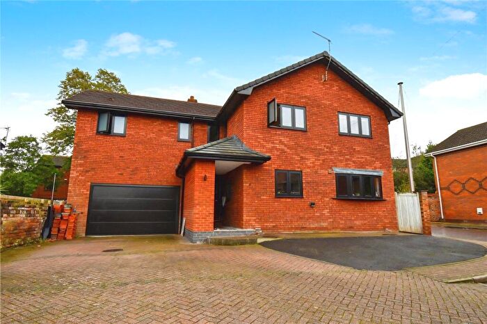 5 Bedroom Detached House For Sale In Beresford Close, Prenton, Wirral, CH43